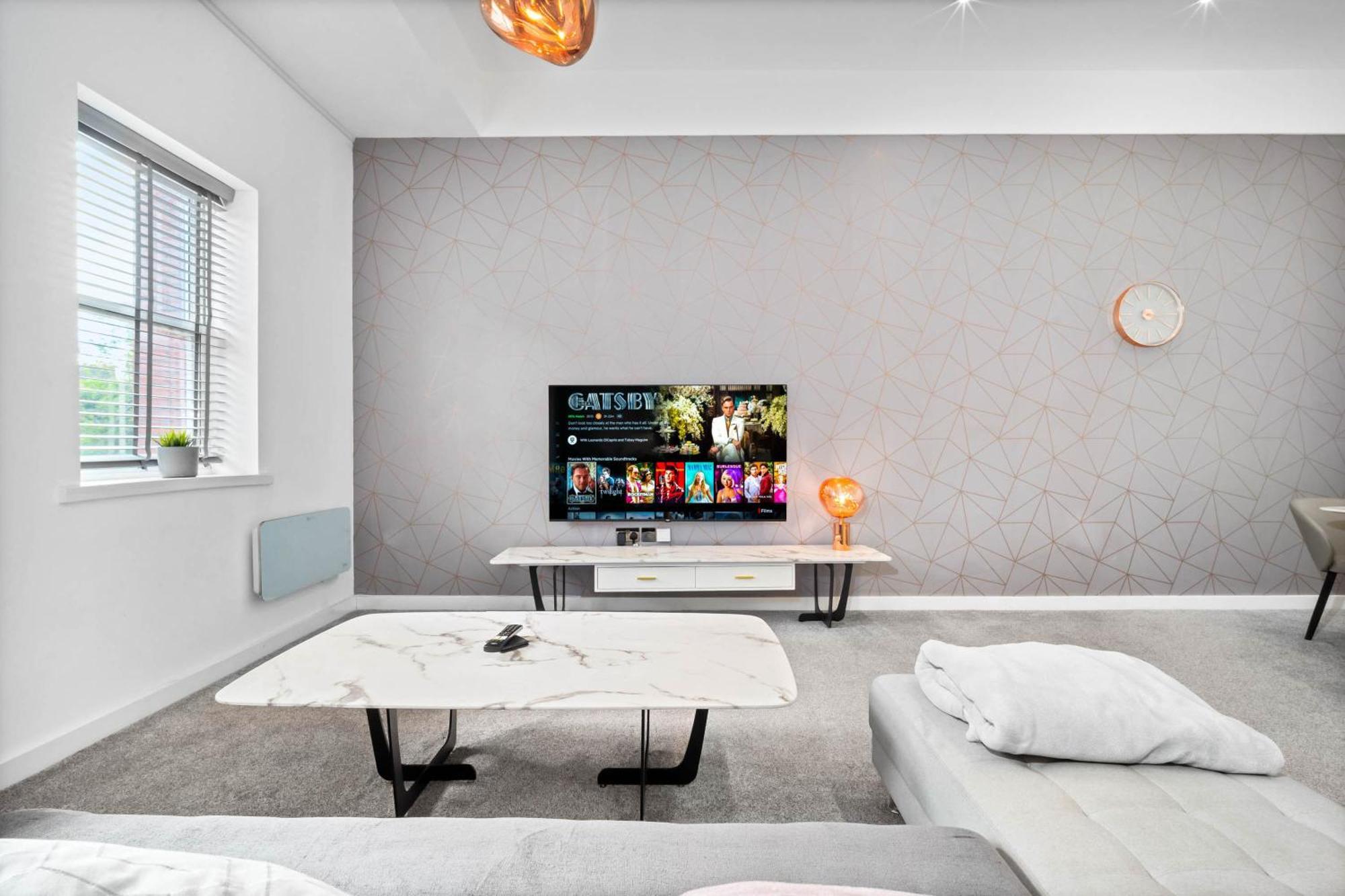 Luxury - Secure Parking - Gated Development - Near Jq & Centre - Rated - Flower - 12sh Apartamento *